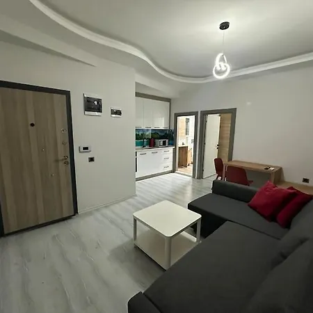 Denize Yakin Konforlu Apartment